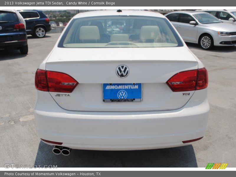 Candy White / Cornsilk Beige 2013 Volkswagen Jetta TDI Sedan