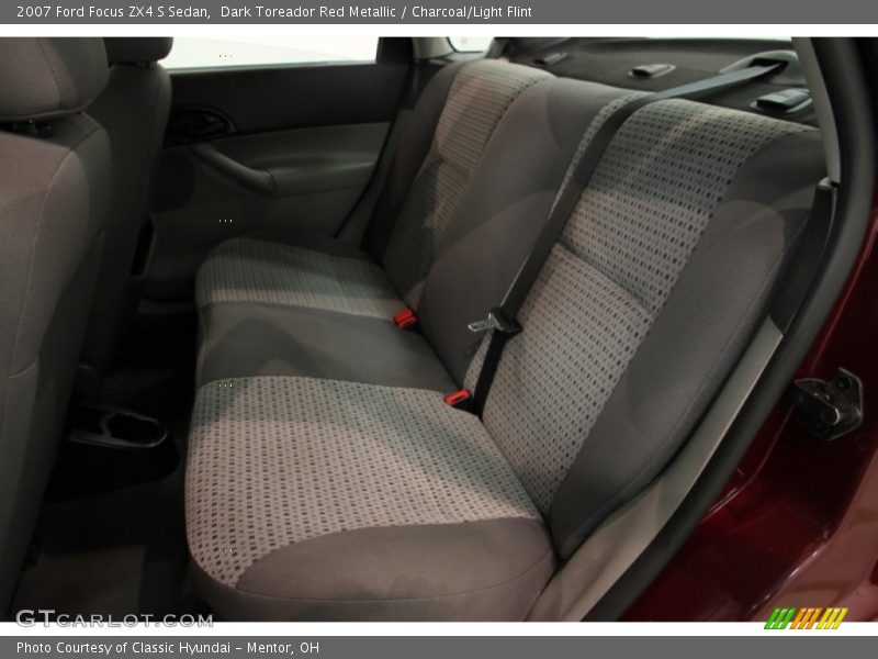 Dark Toreador Red Metallic / Charcoal/Light Flint 2007 Ford Focus ZX4 S Sedan