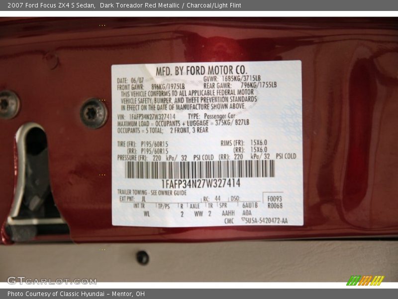 Dark Toreador Red Metallic / Charcoal/Light Flint 2007 Ford Focus ZX4 S Sedan