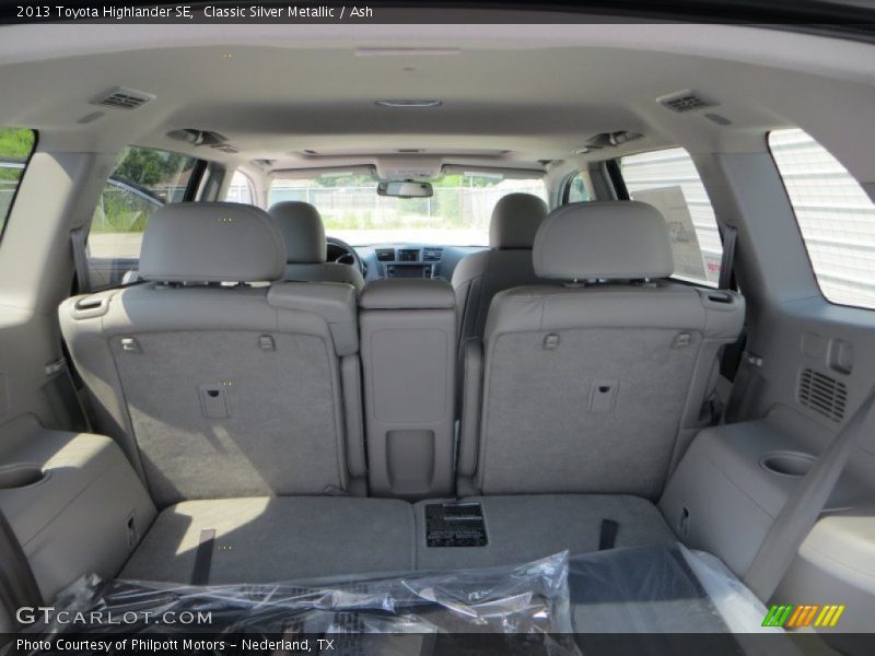 Classic Silver Metallic / Ash 2013 Toyota Highlander SE