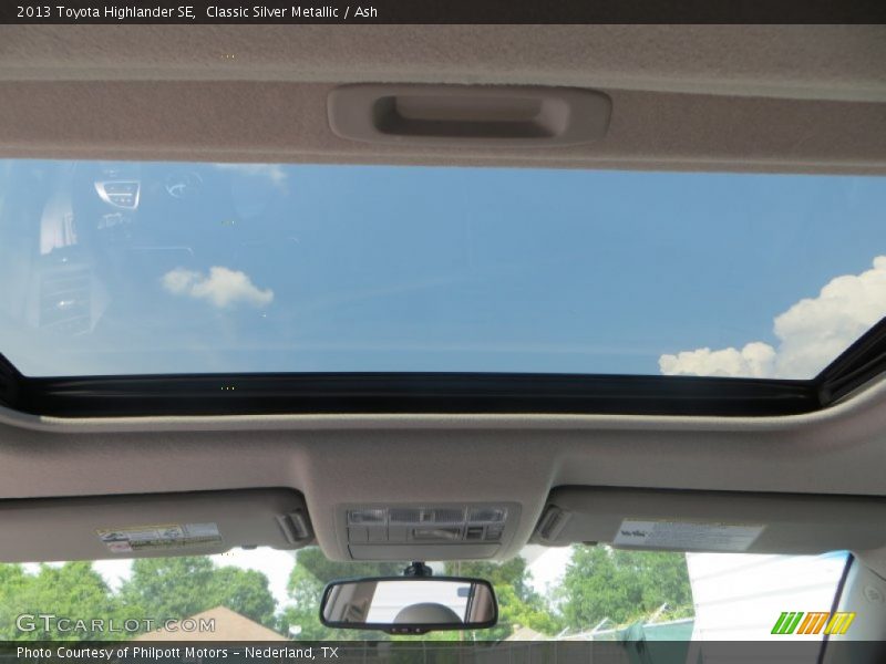 Classic Silver Metallic / Ash 2013 Toyota Highlander SE