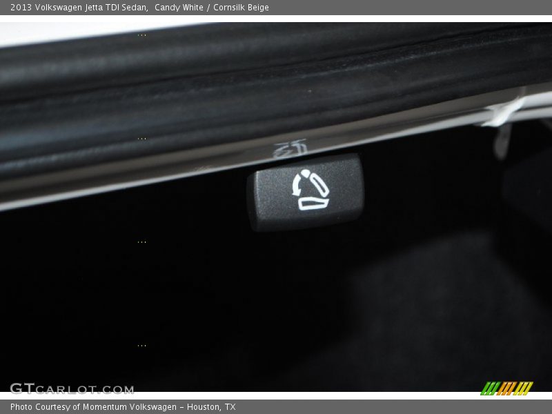 Candy White / Cornsilk Beige 2013 Volkswagen Jetta TDI Sedan