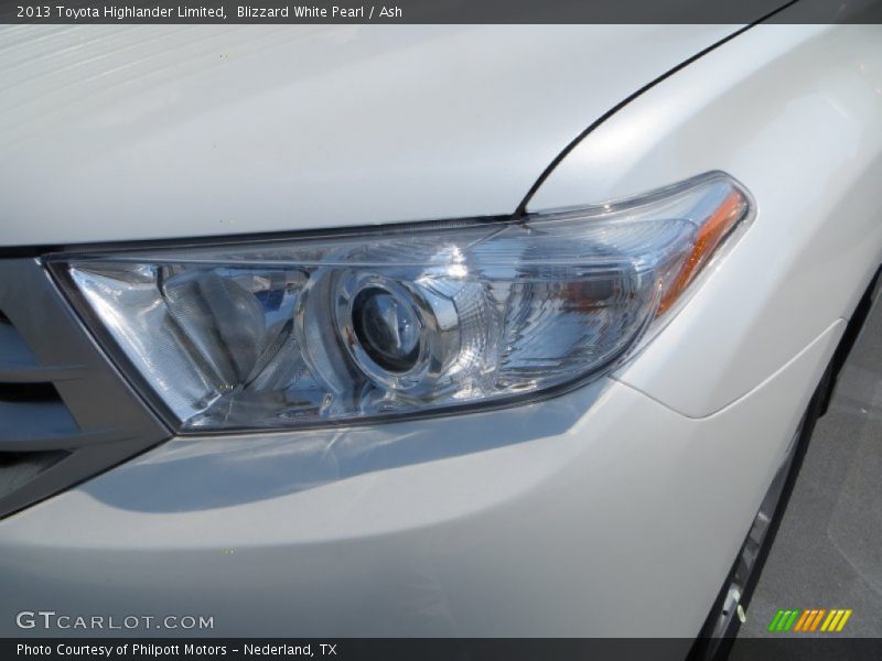 Blizzard White Pearl / Ash 2013 Toyota Highlander Limited