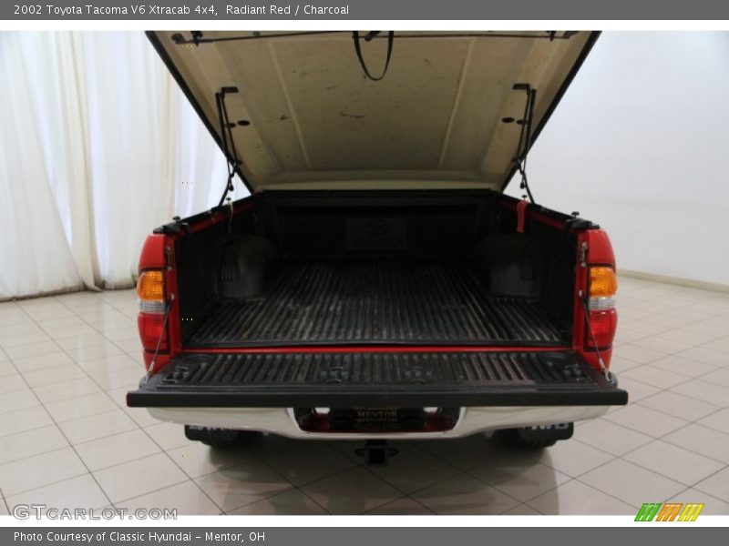 Radiant Red / Charcoal 2002 Toyota Tacoma V6 Xtracab 4x4
