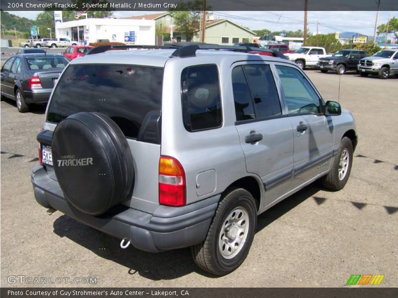 Silverleaf Metallic / Medium Gray 2004 Chevrolet Tracker