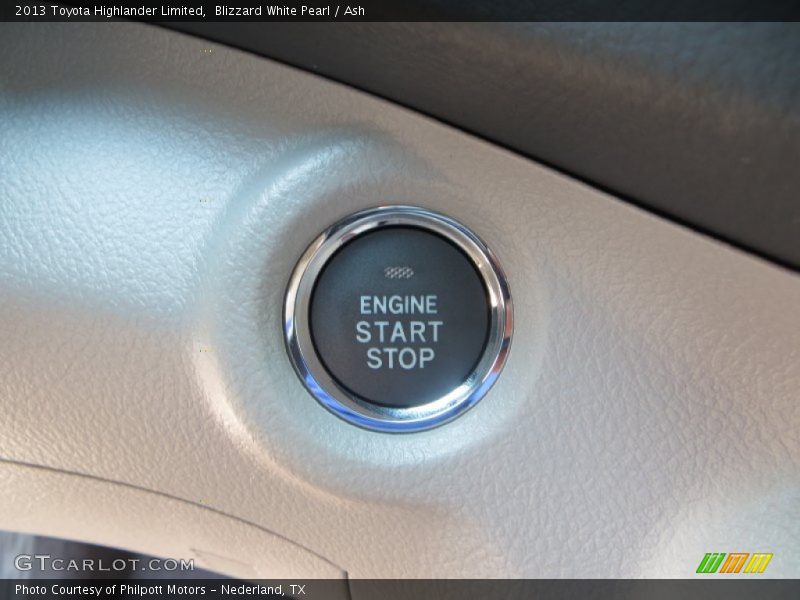 Blizzard White Pearl / Ash 2013 Toyota Highlander Limited