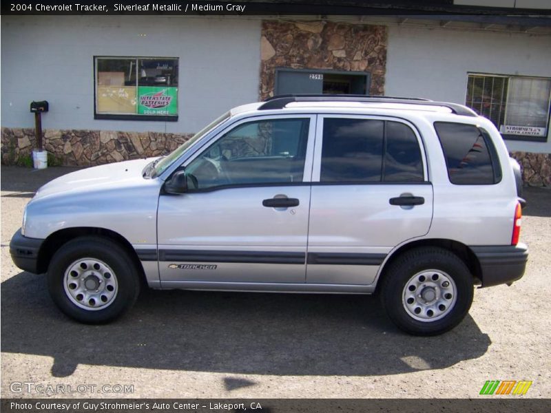 Silverleaf Metallic / Medium Gray 2004 Chevrolet Tracker