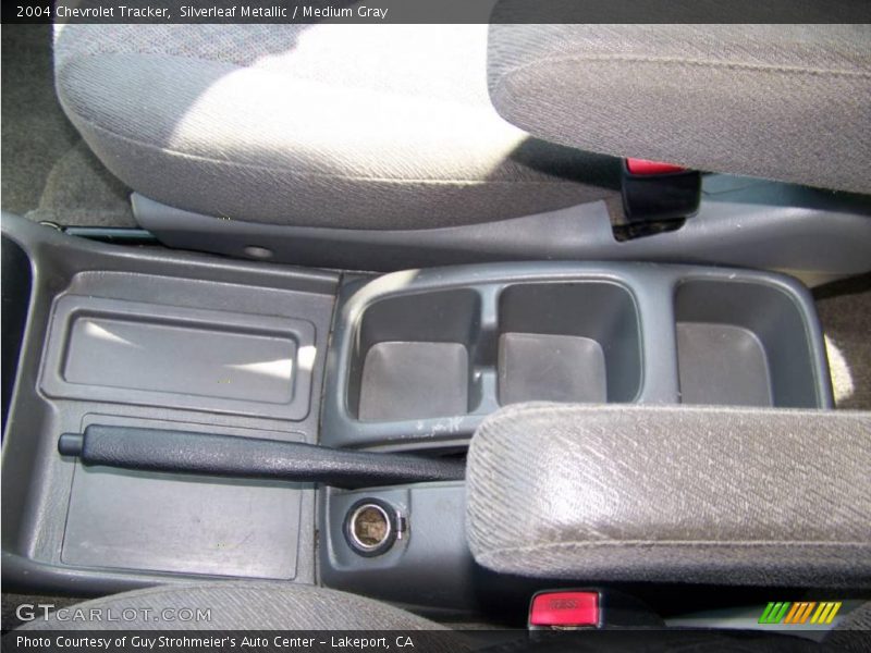Silverleaf Metallic / Medium Gray 2004 Chevrolet Tracker