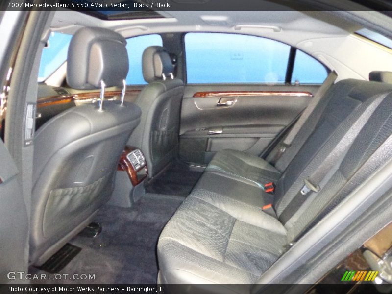 Black / Black 2007 Mercedes-Benz S 550 4Matic Sedan