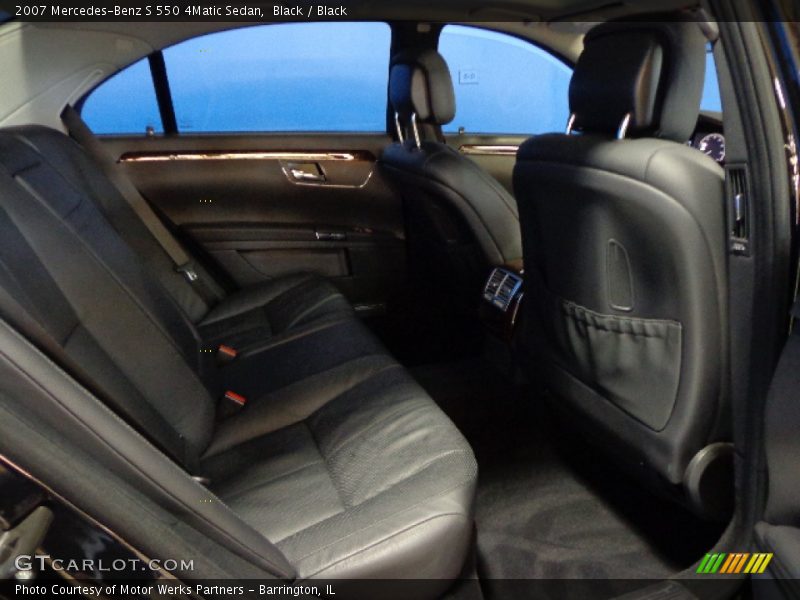 Black / Black 2007 Mercedes-Benz S 550 4Matic Sedan