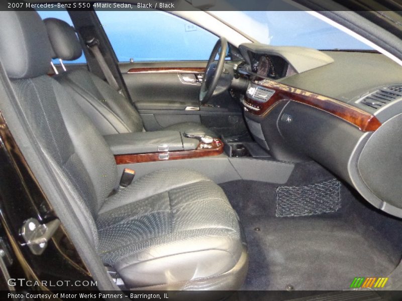 Black / Black 2007 Mercedes-Benz S 550 4Matic Sedan