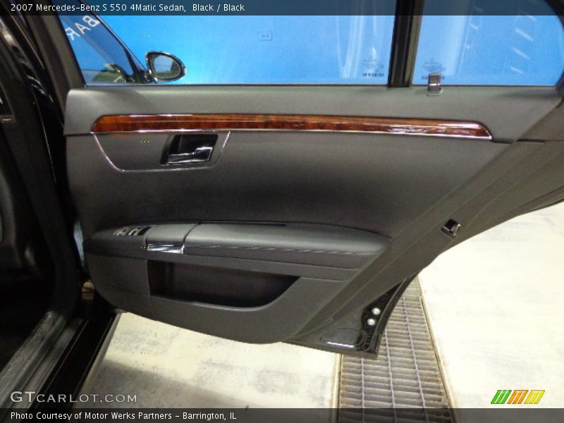 Black / Black 2007 Mercedes-Benz S 550 4Matic Sedan