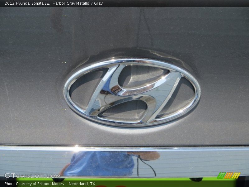 Harbor Gray Metallic / Gray 2013 Hyundai Sonata SE