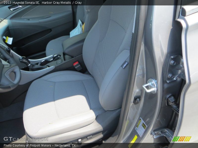 Harbor Gray Metallic / Gray 2013 Hyundai Sonata SE
