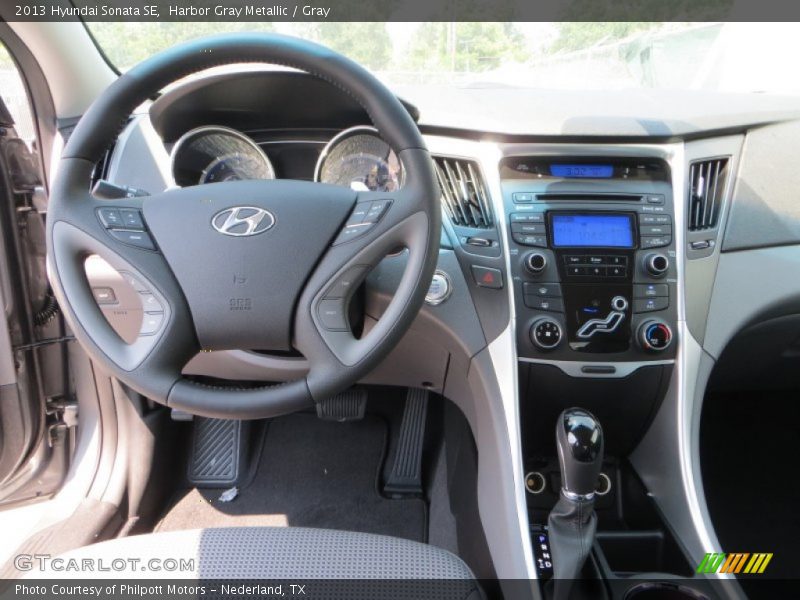 Harbor Gray Metallic / Gray 2013 Hyundai Sonata SE