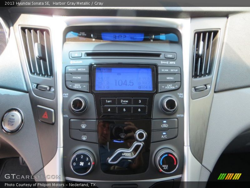 Harbor Gray Metallic / Gray 2013 Hyundai Sonata SE