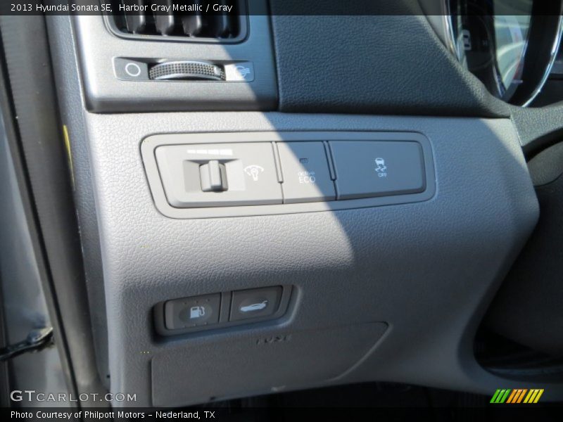 Harbor Gray Metallic / Gray 2013 Hyundai Sonata SE