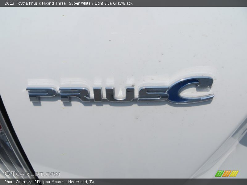 Super White / Light Blue Gray/Black 2013 Toyota Prius c Hybrid Three