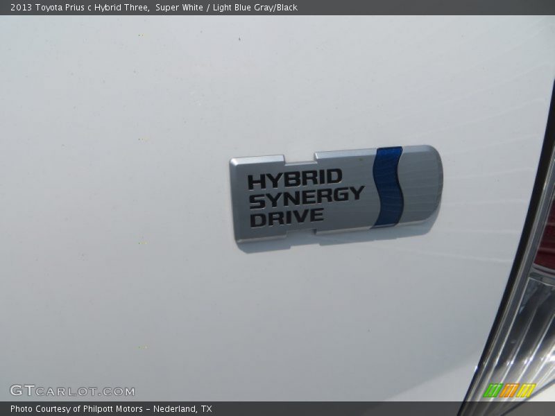 Super White / Light Blue Gray/Black 2013 Toyota Prius c Hybrid Three