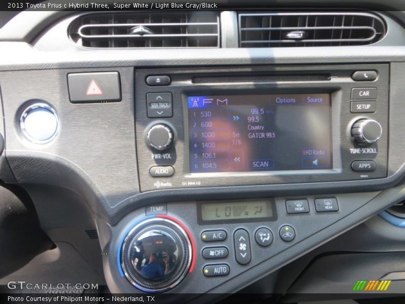 Super White / Light Blue Gray/Black 2013 Toyota Prius c Hybrid Three