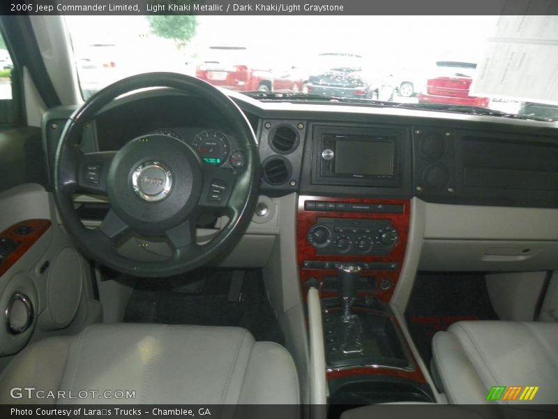 Light Khaki Metallic / Dark Khaki/Light Graystone 2006 Jeep Commander Limited