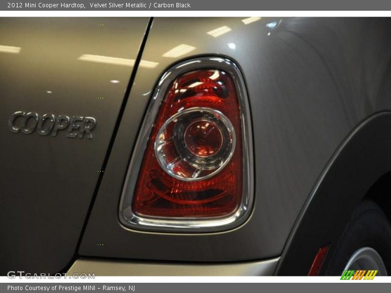 Velvet Silver Metallic / Carbon Black 2012 Mini Cooper Hardtop