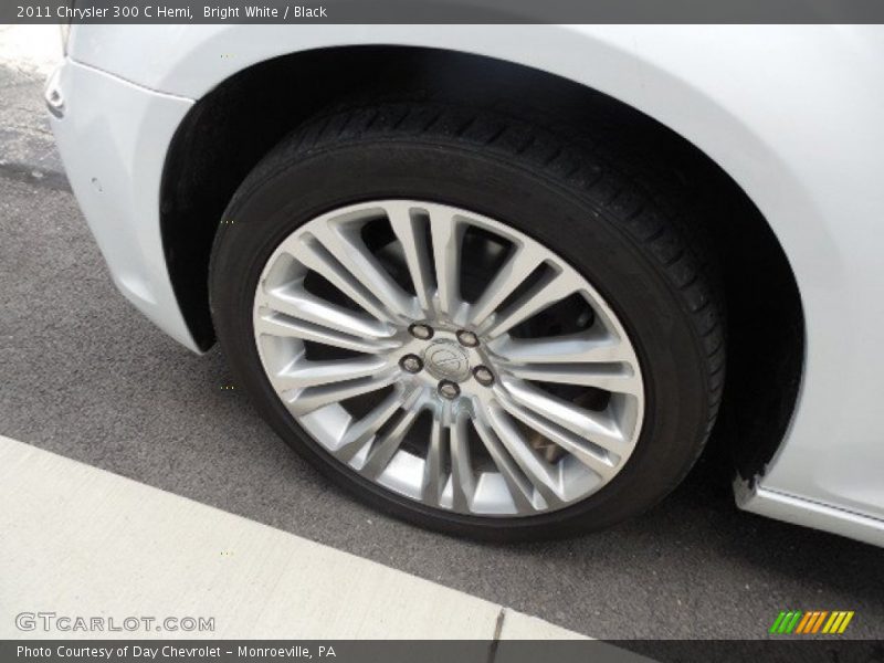 Bright White / Black 2011 Chrysler 300 C Hemi