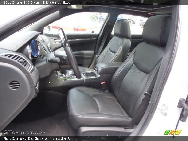 Bright White / Black 2011 Chrysler 300 C Hemi