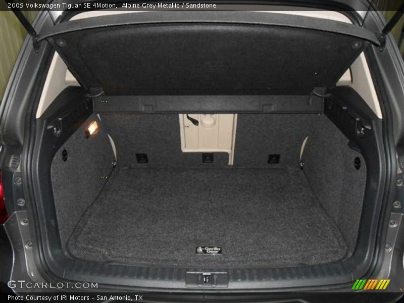 Alpine Grey Metallic / Sandstone 2009 Volkswagen Tiguan SE 4Motion