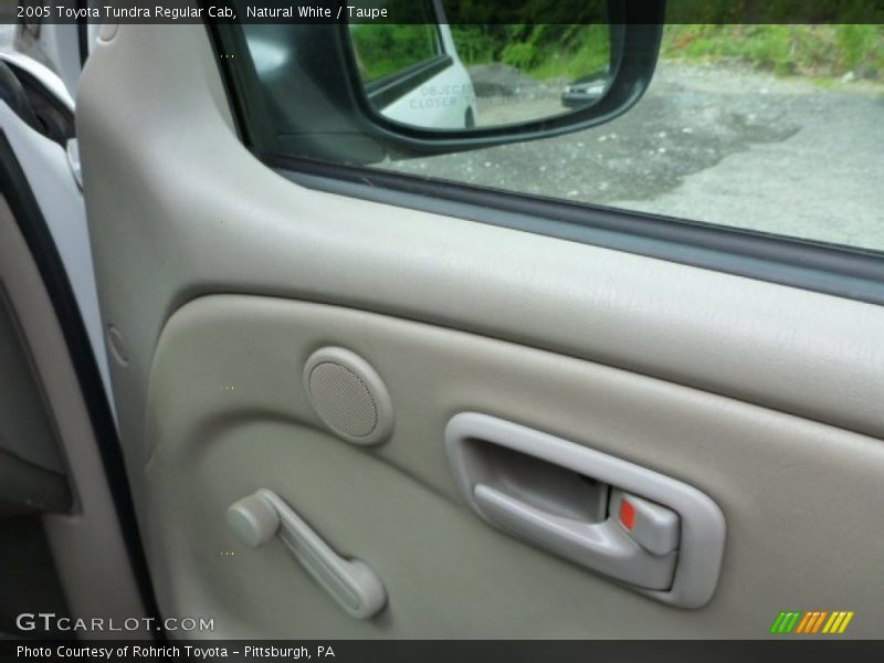 Natural White / Taupe 2005 Toyota Tundra Regular Cab