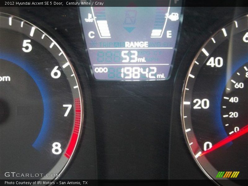 Century White / Gray 2012 Hyundai Accent SE 5 Door