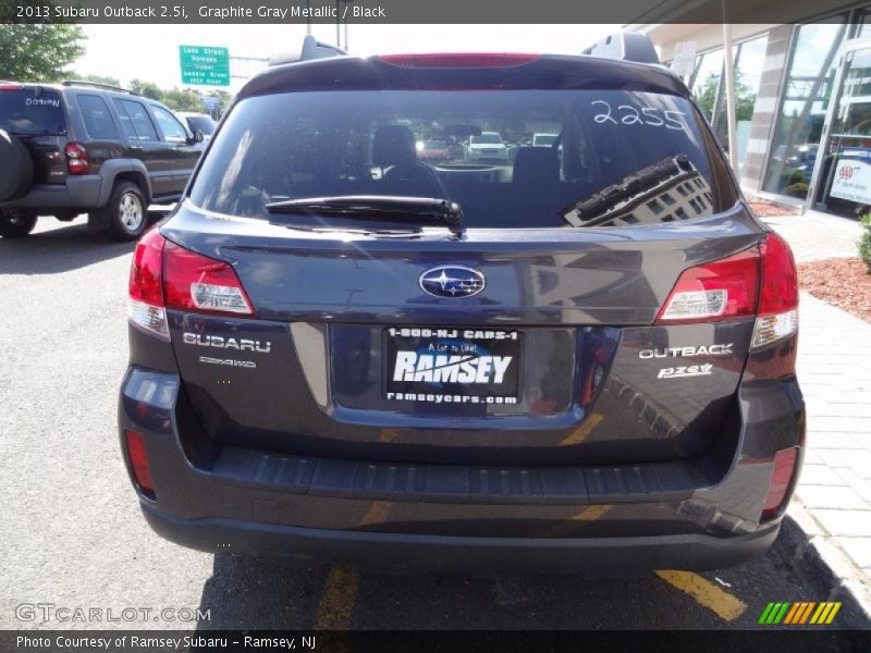 Graphite Gray Metallic / Black 2013 Subaru Outback 2.5i