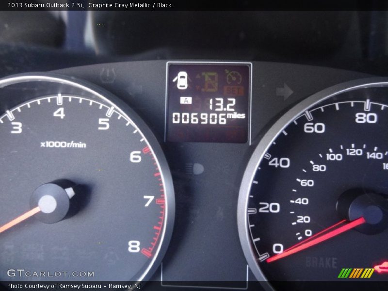 Graphite Gray Metallic / Black 2013 Subaru Outback 2.5i