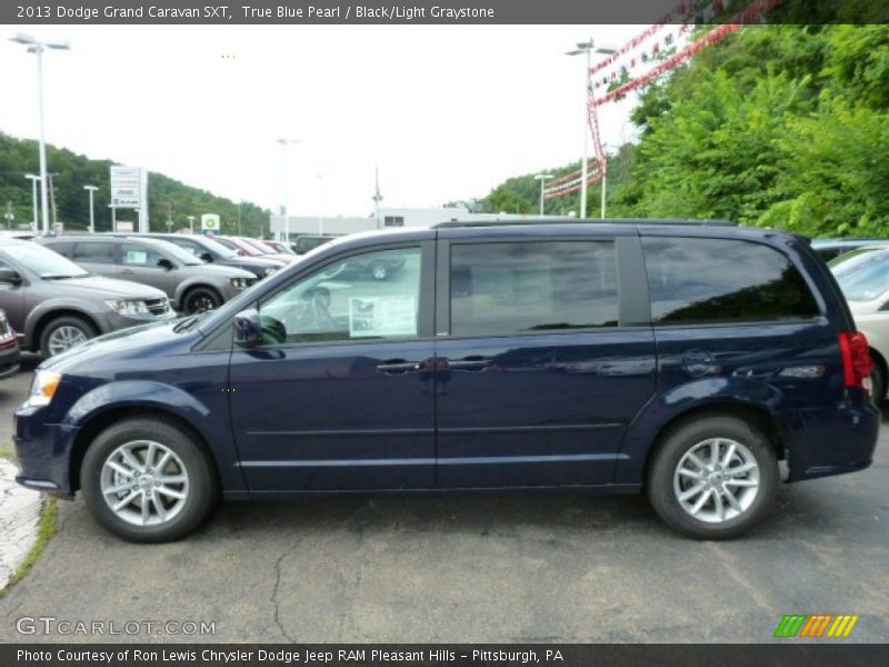 True Blue Pearl / Black/Light Graystone 2013 Dodge Grand Caravan SXT