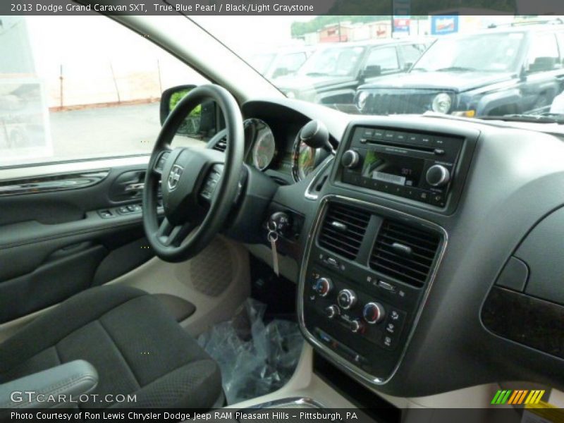 True Blue Pearl / Black/Light Graystone 2013 Dodge Grand Caravan SXT