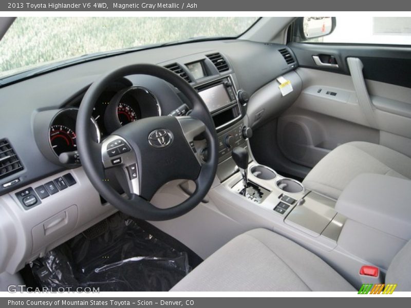 Magnetic Gray Metallic / Ash 2013 Toyota Highlander V6 4WD
