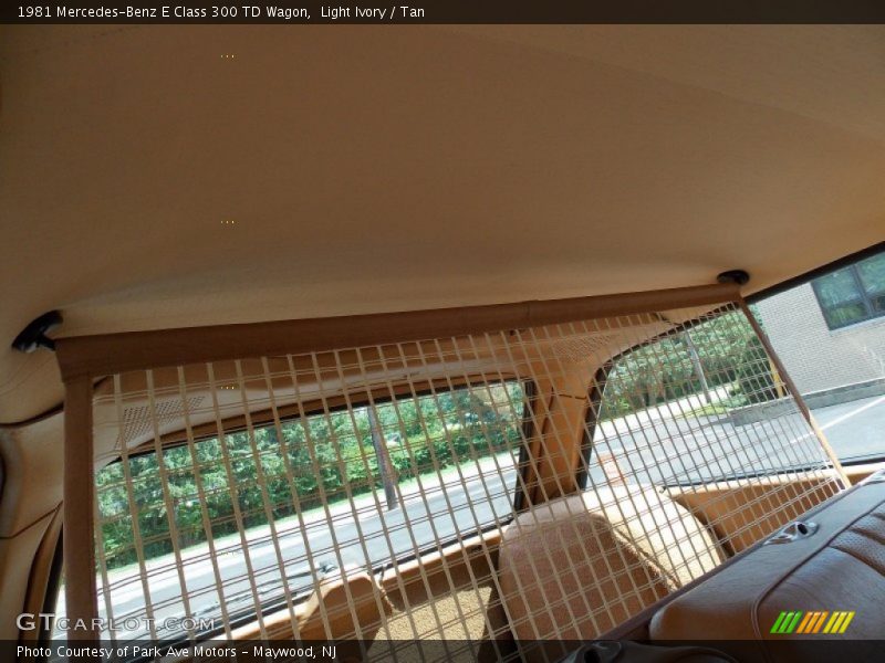 Light Ivory / Tan 1981 Mercedes-Benz E Class 300 TD Wagon