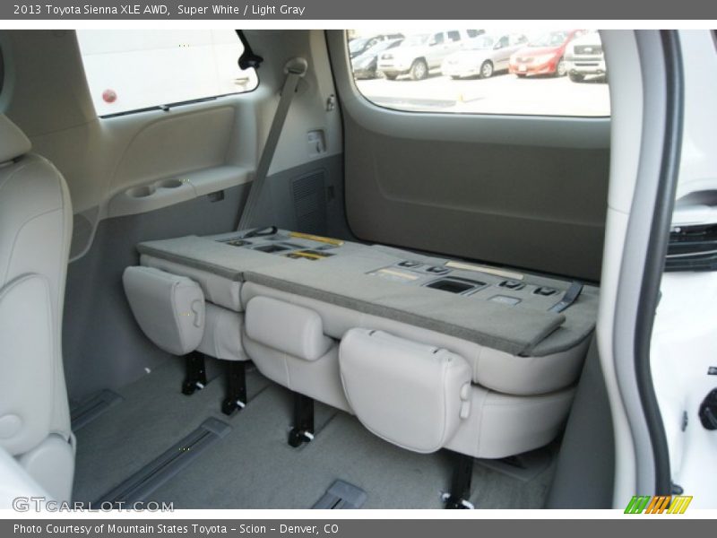 Super White / Light Gray 2013 Toyota Sienna XLE AWD