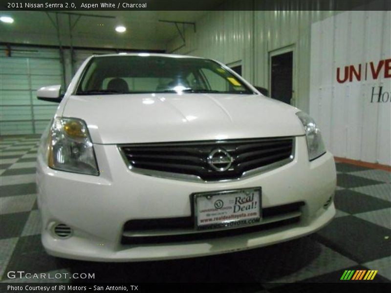 Aspen White / Charcoal 2011 Nissan Sentra 2.0