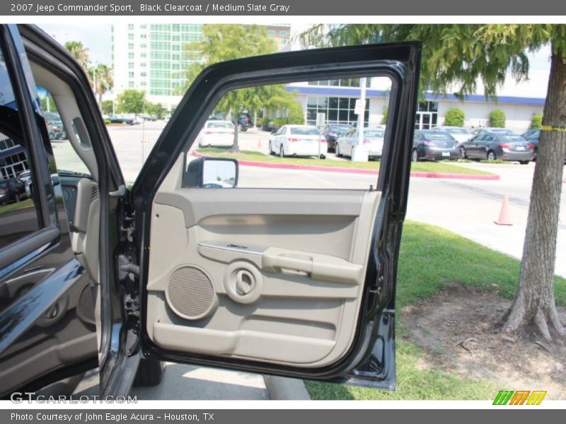 Black Clearcoat / Medium Slate Gray 2007 Jeep Commander Sport