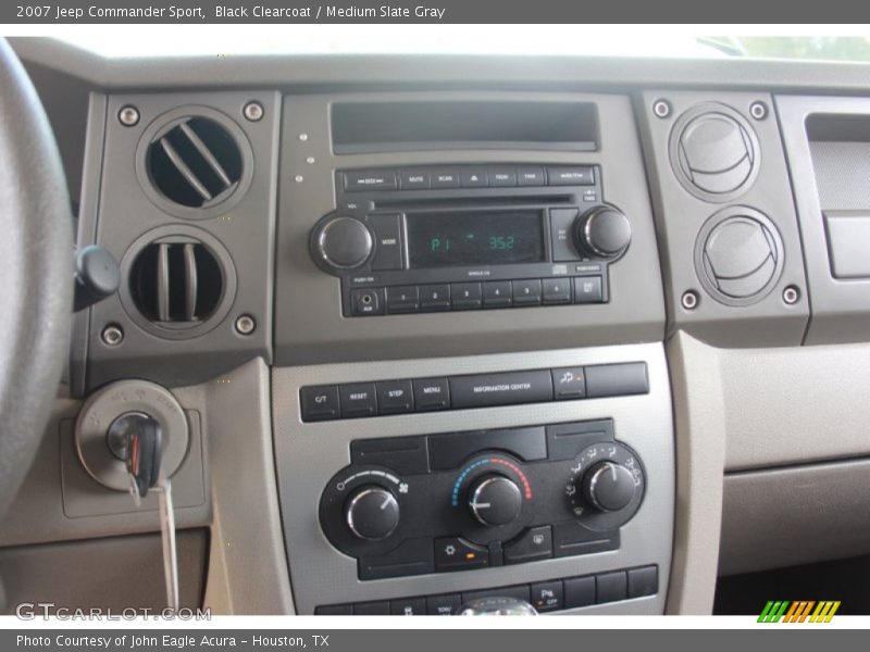 Black Clearcoat / Medium Slate Gray 2007 Jeep Commander Sport