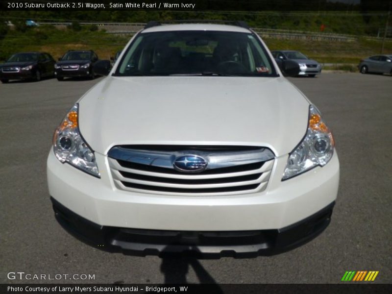 Satin White Pearl / Warm Ivory 2010 Subaru Outback 2.5i Wagon