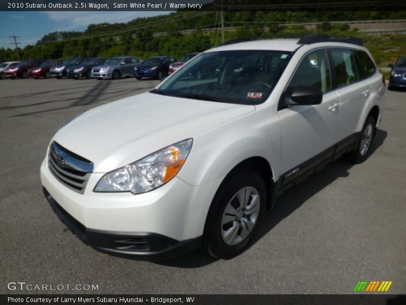 Satin White Pearl / Warm Ivory 2010 Subaru Outback 2.5i Wagon
