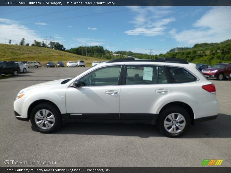 Satin White Pearl / Warm Ivory 2010 Subaru Outback 2.5i Wagon
