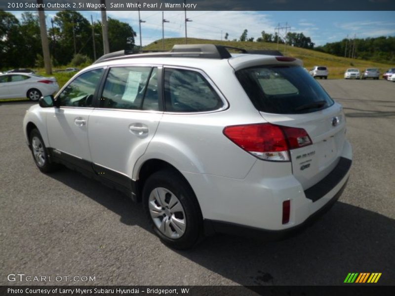 Satin White Pearl / Warm Ivory 2010 Subaru Outback 2.5i Wagon