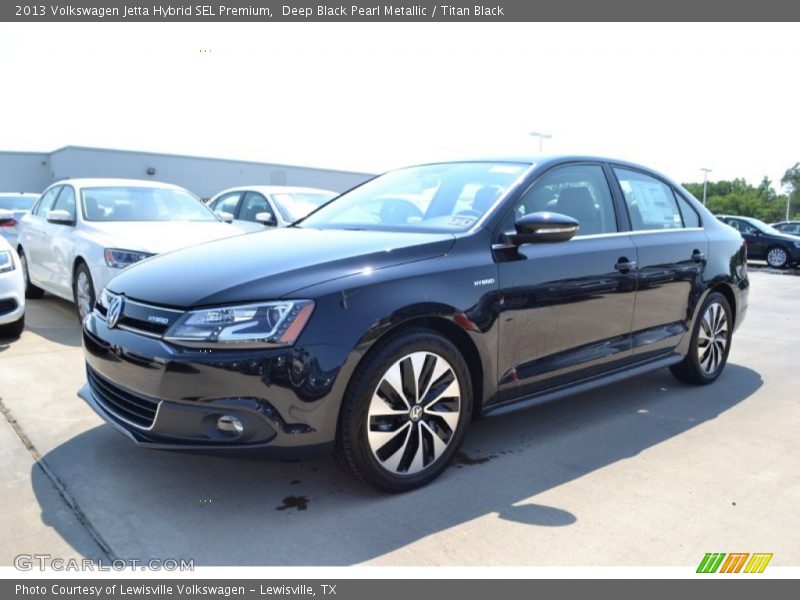 Deep Black Pearl Metallic / Titan Black 2013 Volkswagen Jetta Hybrid SEL Premium