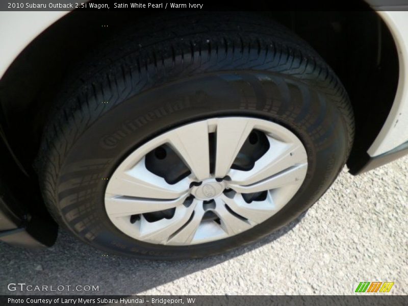 Satin White Pearl / Warm Ivory 2010 Subaru Outback 2.5i Wagon