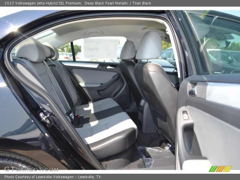 Deep Black Pearl Metallic / Titan Black 2013 Volkswagen Jetta Hybrid SEL Premium