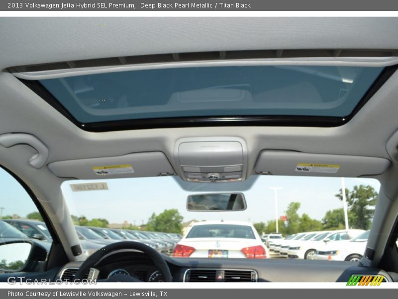 Deep Black Pearl Metallic / Titan Black 2013 Volkswagen Jetta Hybrid SEL Premium