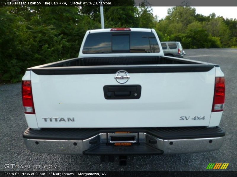 Glacier White / Charcoal 2013 Nissan Titan SV King Cab 4x4